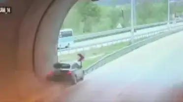 Amasya'da Akdağ Tüneli'nde Trafik Kazası: Sürücü Yaralandı