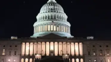ABD Senatosu, Trump'ın İran'a Yönelik Askeri Müdahale Yetkilerini Sınırlayan Tasarıyı Kabul Etti