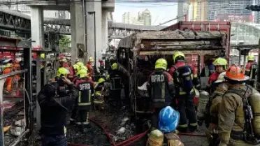 Bangkok'ta Yük Treni Halk Otobüsüne Çarptı: 8 Kişi Hayatını Kaybetti