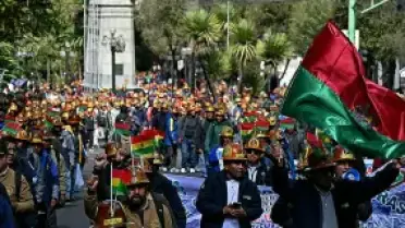 Bolivya'da Binlerce Madenci Hükümeti Protesto Etti