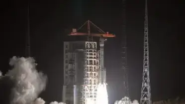 Çin Uzaya Yeni Bir Uydu Grubu Fırlattı