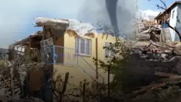 Çorum, Çankırı ve İzmir'de Hortum Felaketi: Evler Yıkıldı, Çatılar Uçtu