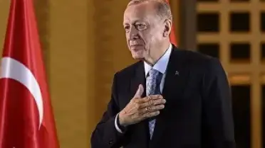 Cumhurbaşkanı Erdoğan'dan Yeni Siyasi Geçişler Açıklaması: 'Aramıza Katılacak Yeni Arkadaşlar Olabilir'