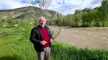 İspir'de Çoruh Vadisi'nde Su Seviyesi Yükseldi, Evler Tahliye Ediliyor