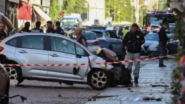 Modena'da Araçla Yayalara Dalma: Sekiz Yaralı, Soruşturma Devam Ediyor