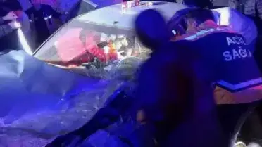 Muş'ta Trafik Kazası: 1 Ölü, 3 Yaralı