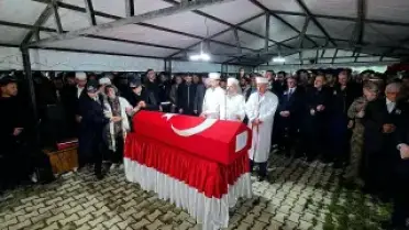 Şehit Polis Memuru E.K., Van'da Gözyaşlarıyla Toprağa Verildi