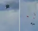 Gösteri sırasında savaş jetleri havada çarpıştı
