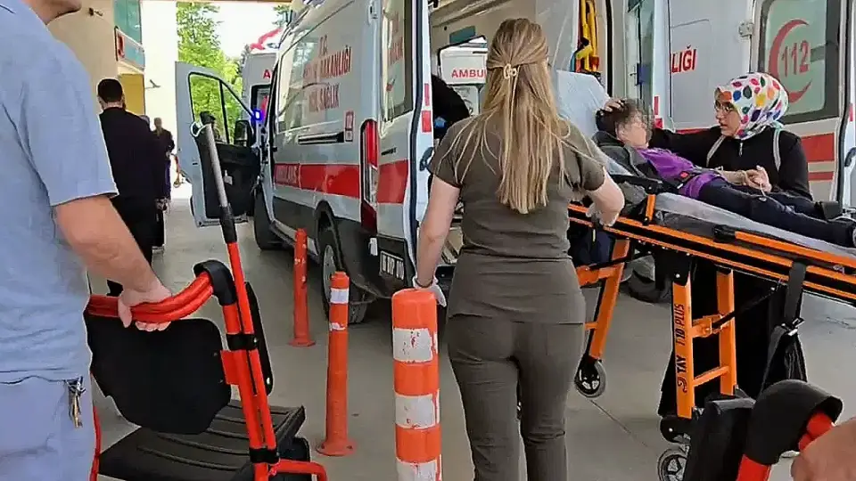 28 Öğrenci Çiğ Köfte Sonrası Rahatsızlandı