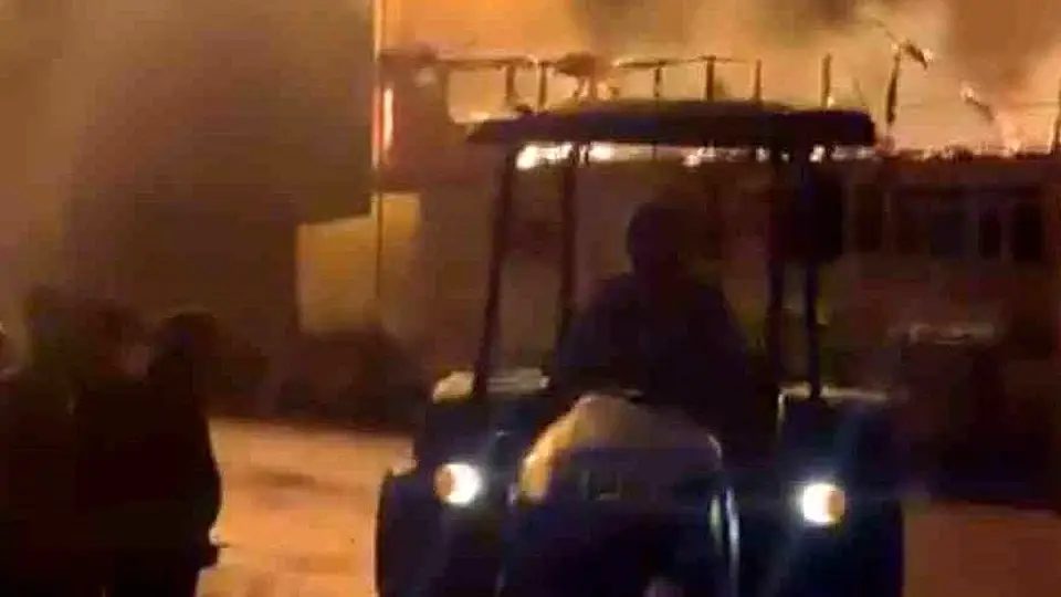 Amasra'da Yangın Köy Konağına ve Camiye Sıçradı