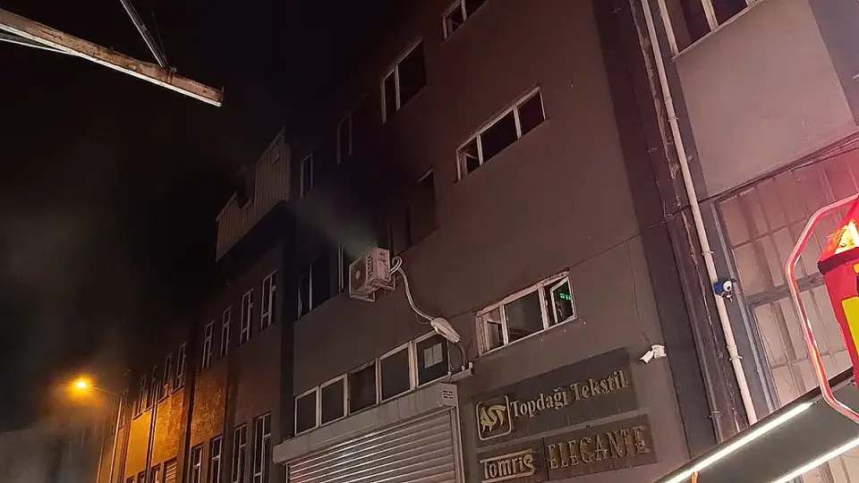 Bursa'da Tekstil Atölyesinde Yangın: Yaralı Yok