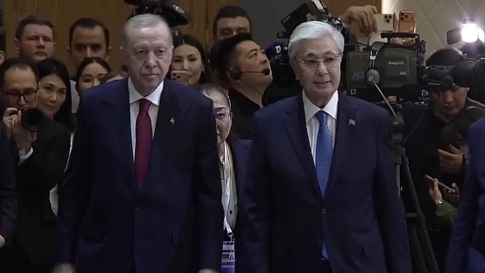 Cumhurbaşkanı Erdoğan, Astana'da Resmi Törenle Karşılandı
