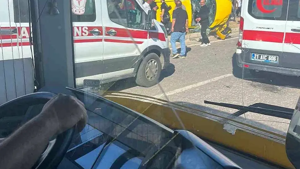 Diyarbakır'da Trafik Kazası: 6 Yaralı