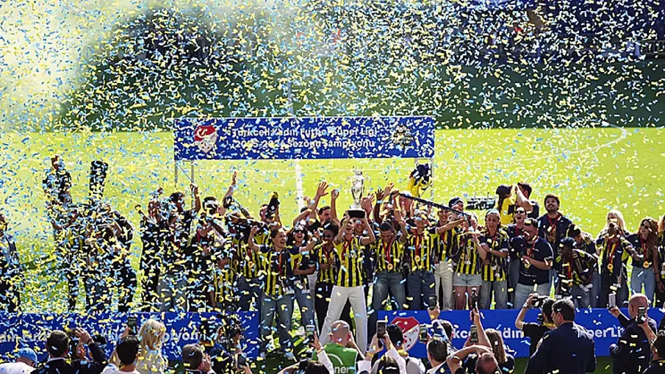 Fenerbahçe arsaVev, Turkcell Kadın Futbol Süper Ligi'nde Şampiyon Oldu
