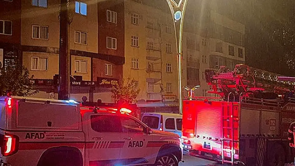 Hakkari'de Riskli 6 Bina Tahliye Edildi