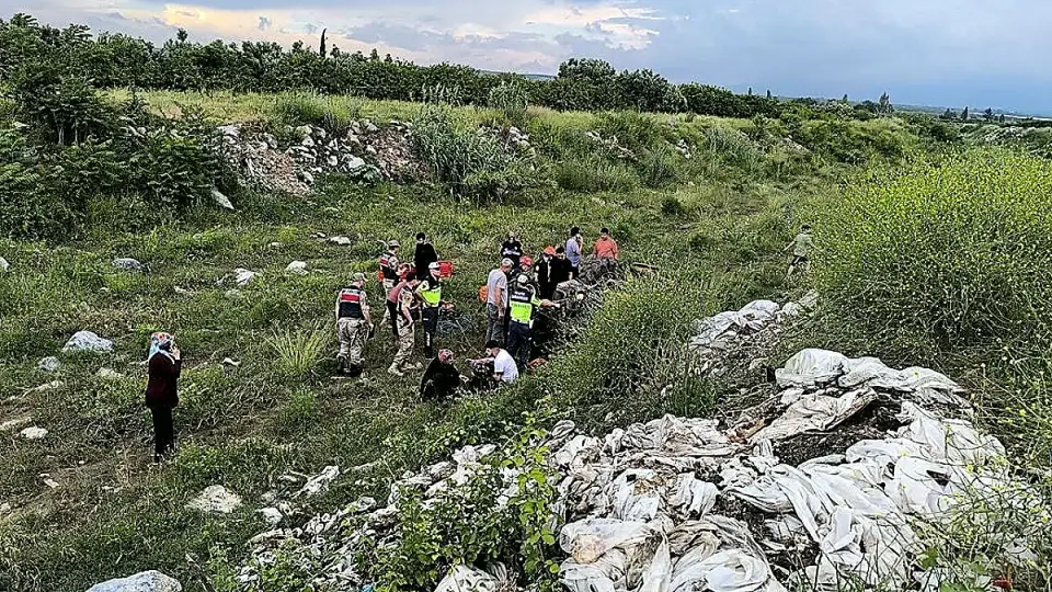 Hatay'da Devrilen Traktörün Altında Kalan Sürücü Hayatını Kaybetti