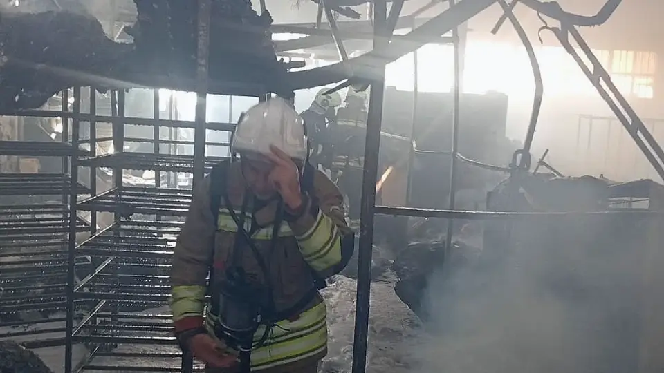 Hatay'da İş Yerinde Yangın: Ekipler Müdahale Etti