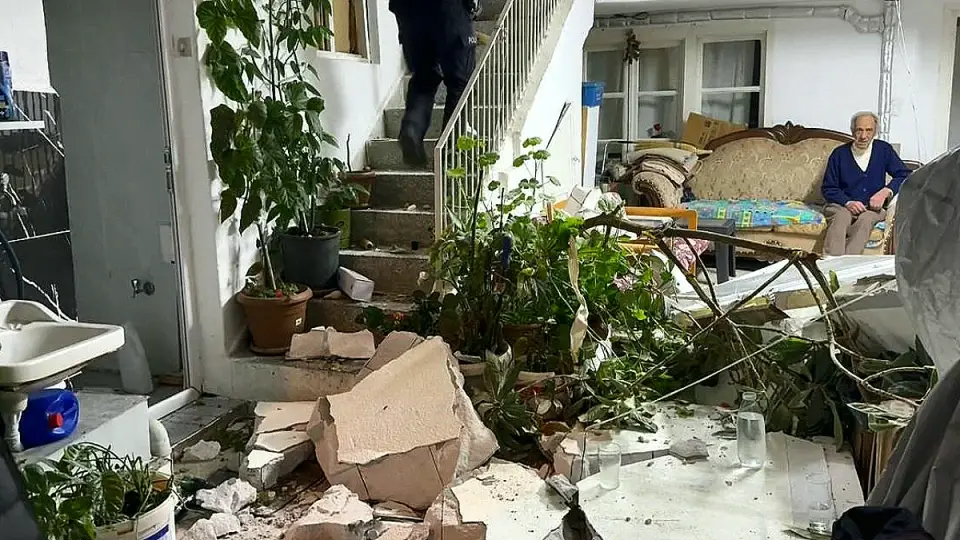Menteşe'de Patlama: 3 Genç Yaralandı