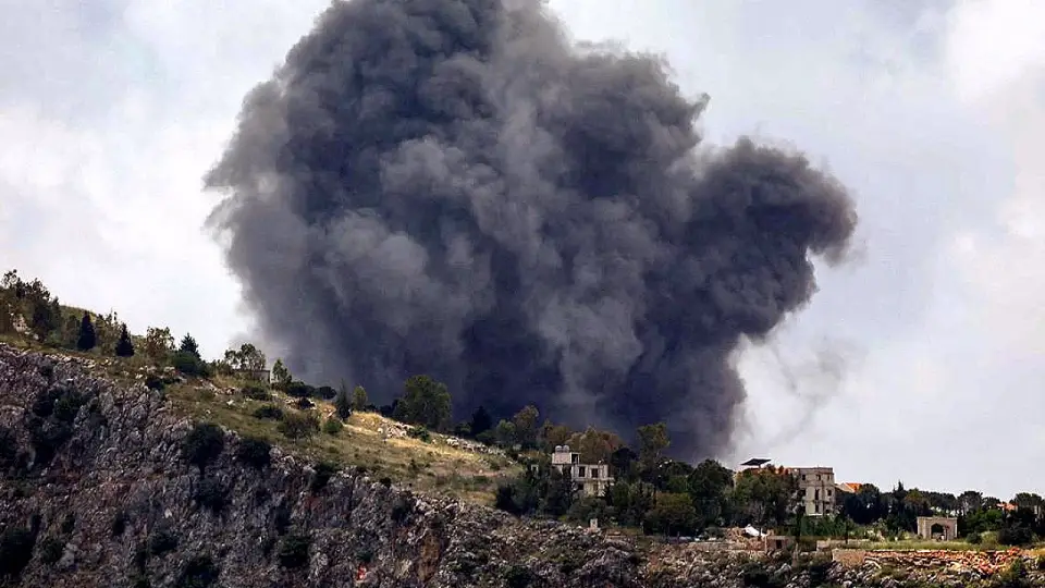 Orta Doğu'da Savaş: Lübnan'da İsrail Bombardımanları Devam Ediyor, MSF Acil Durum Ekiplerine Saldırıları Kınıyor