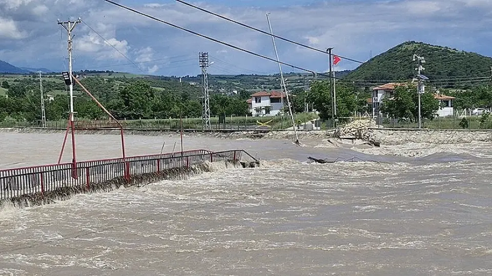 Tokat'ın Erbaa İlçesinde Tarım Arazileri Su Baskınına Uğradı