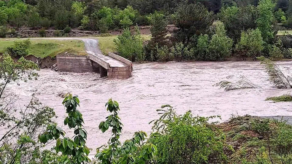Tokat'ta Fazla Yağışlar Nedeniyle Köprüde Hasar Oluştu