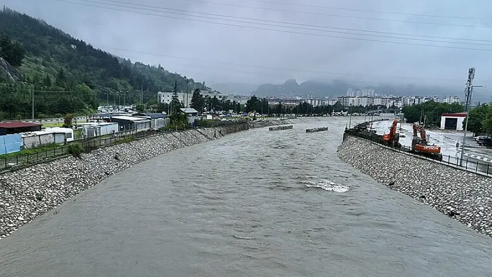 Tokat'ta Taşkın Nedeniyle 4 Bin Haneden Fazla Konut Tahliye Edildi