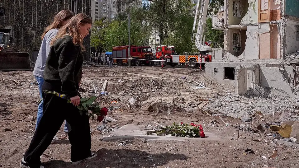 Ukrayna'da Savaş: Zelenski'den Rus Saldırısına Yanıt Hazırlığı Çağrısı