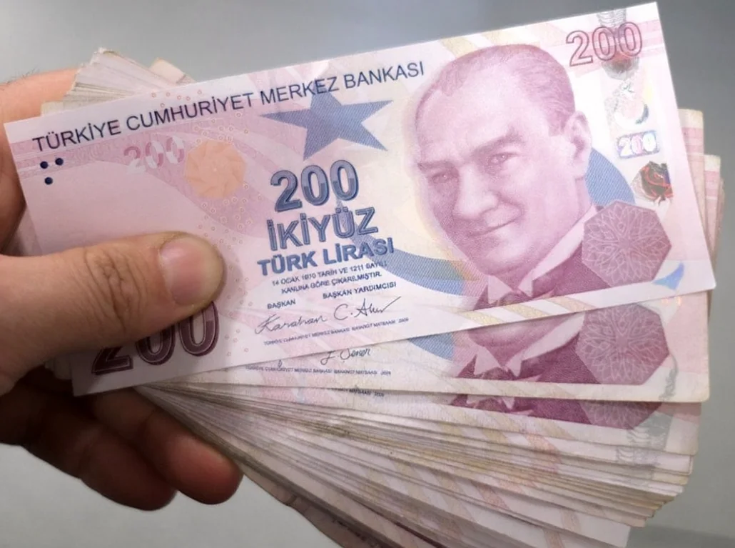 Çalışma ve Sosyal Güvenlik Bakanı Vedat Işıkhan: "Kurban bayramı ikramiyelerini Ramazan bayramında olduğu gibi aynı miktarda vereceğiz"