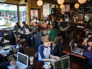 İngiltere'de Yeni Nesil İçin Sigara Satış Yasağı Kabul Edildi