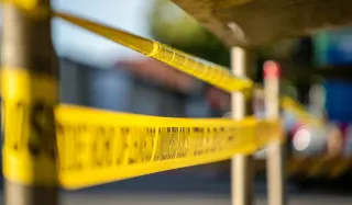 İzmir'de Kadın Eşinin Silahlı Saldırısı Sonucu Hayatını Kaybetti