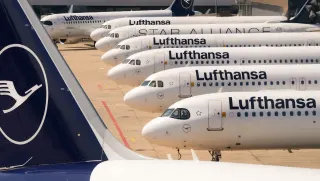 Lufthansa, İran Savaşı Nedeniyle 20 Bin Uçuş İptal Etti
