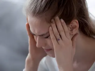 Nöroloji Uzmanı Prof. Dr. Derya Uludüz: 'Başınız ağrıdığında bir de bu yöntemleri deneyin'