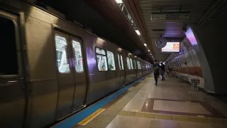 Taksim Metro İstasyonu Ulaşım Aksine Kapatıldı
