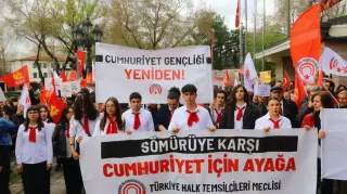THTM, Cumhuriyet İçin Birinci Meclis'e Yürüdü: 'Hepimiz Yurttaş Olacağız'
