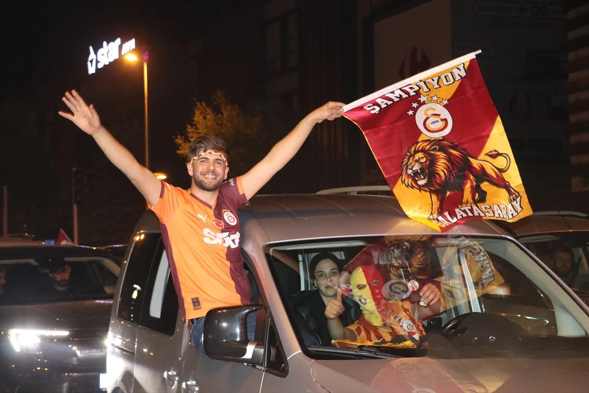 Galatasaray'ın Şampiyonluğu Yalova, Balıkesir ve Kütahya'da Coşkuyla Kutlandı