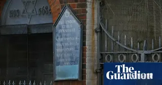 Londra'da Eski Sinagoğa Yapılankundaklama Saldırısına İlişkin İki Kişi Tutuklandı