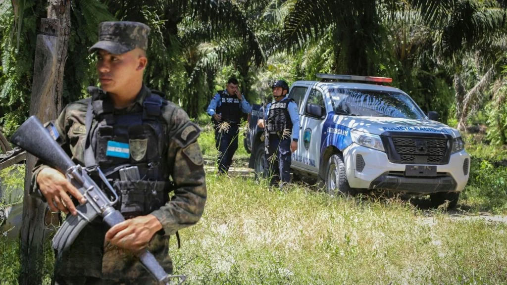 Honduras'ta Çifte Saldırı: En Az 24 Ölü, Dört Polis Memuru Hayatını Kaybetti
