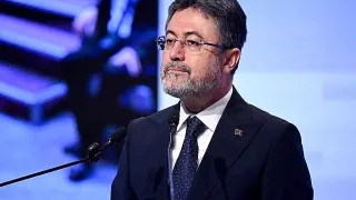 Bakan Yumaklı: Yapay Et Türkiye'ye Giremez