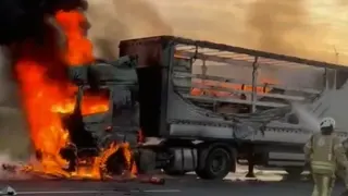 Çatalca'da Seyir Halindeki TIR Alevlere Teslim Oldu