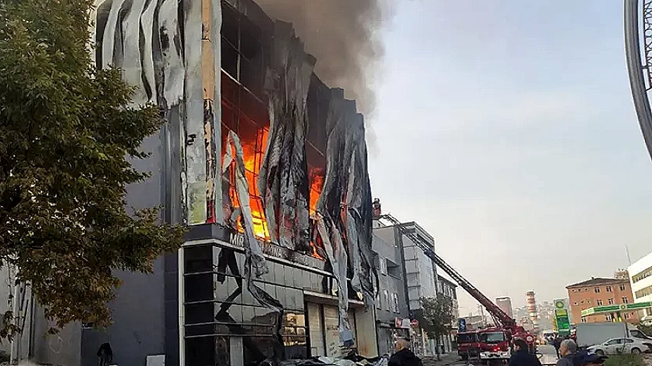 Fabrika Yangını Davasında 3 Kişi Tahliye Edildi