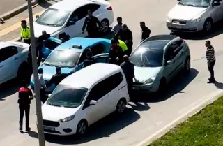 Gaziantep'te Taksiciyi Rehin Alan Şahıs Kovalamaca Sonucu Yakalandı
