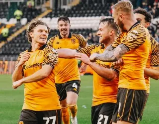 Hull City Premier Lig'e Yükselme Yolunda: Millwall Deplasmanında Kritik Maç