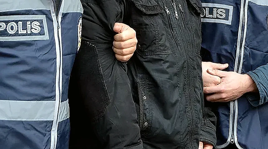 İBB Soruşturmasında Gözaltı: O.Y. Türkiye'ye Dönüşünde Yakalandı
