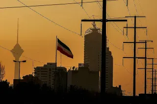 İran'da Enerji Krizi: Tarihin En Büyük Kesintisi İçin Kritik Uyarı