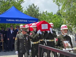 Şehit Piyade Er Uğur Sağdıç'ın Cenazesi 14 Yıl Sonra İstanbul'a Nakledildi