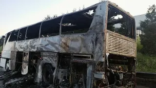 Tur Otobüsü Alevlere Teslim Oldu, 45 Kişi Kurtarıldı